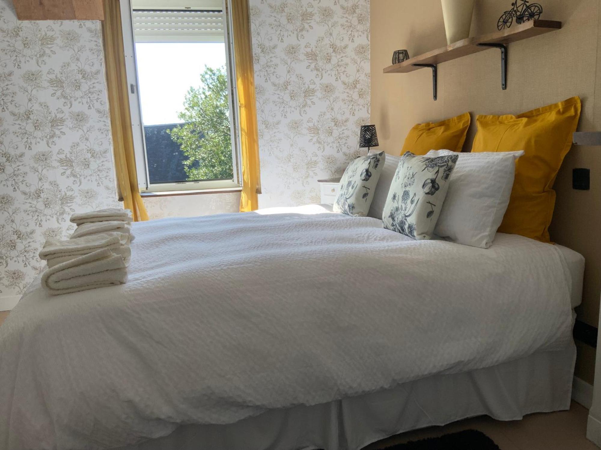 Welcoming And Peaceful Bed And Breakfast Fougerolles-du-Plessis Ngoại thất bức ảnh